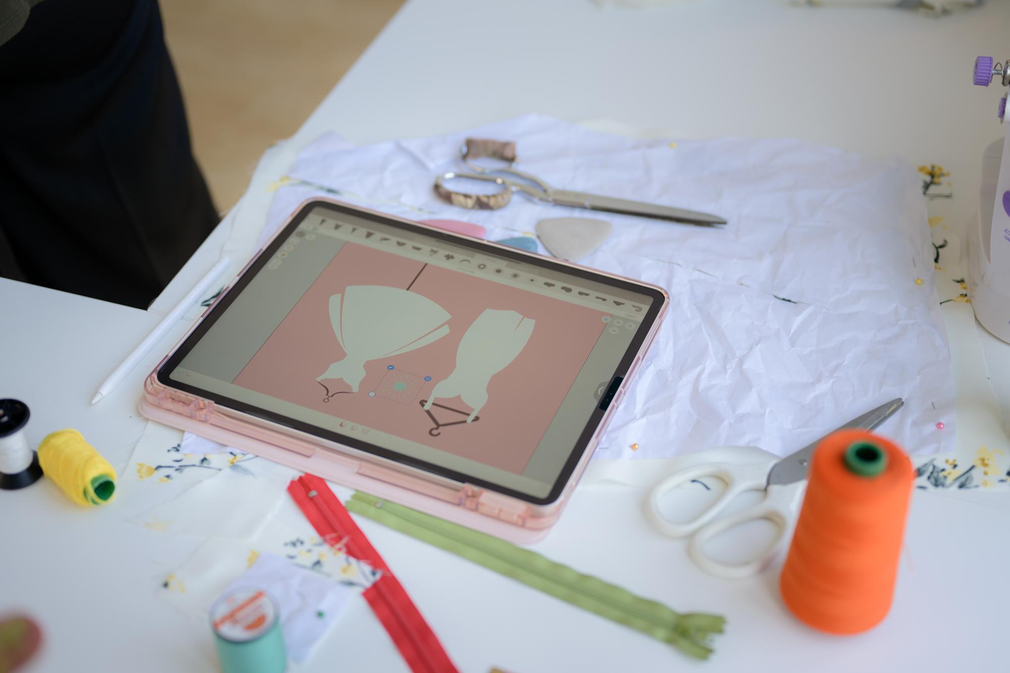 Set didattico e manuale digitale di ricamo